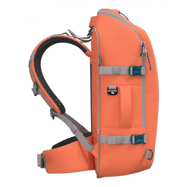  Hátizsák CABINZERO ADV 42L MAROKKÓI HOMOK 