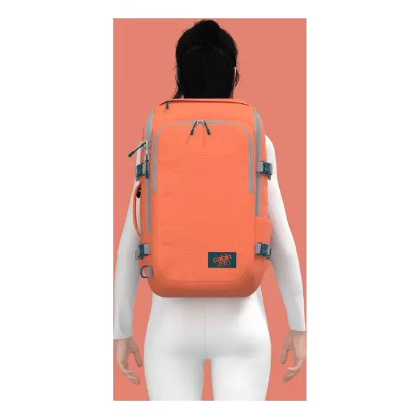  Hátizsák CABINZERO ADV PRO 32L MAROKKÓI HOMOK 