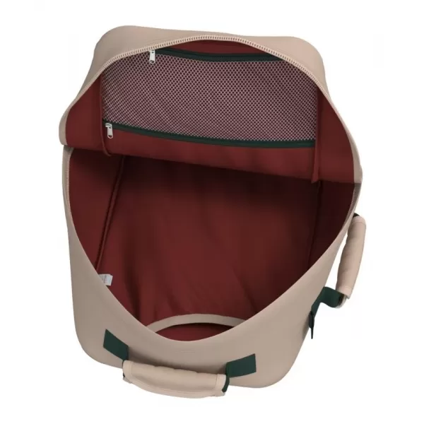  Hátizsák CABINZERO CLASSIC 28L HAGYMÁS HOMOK 
