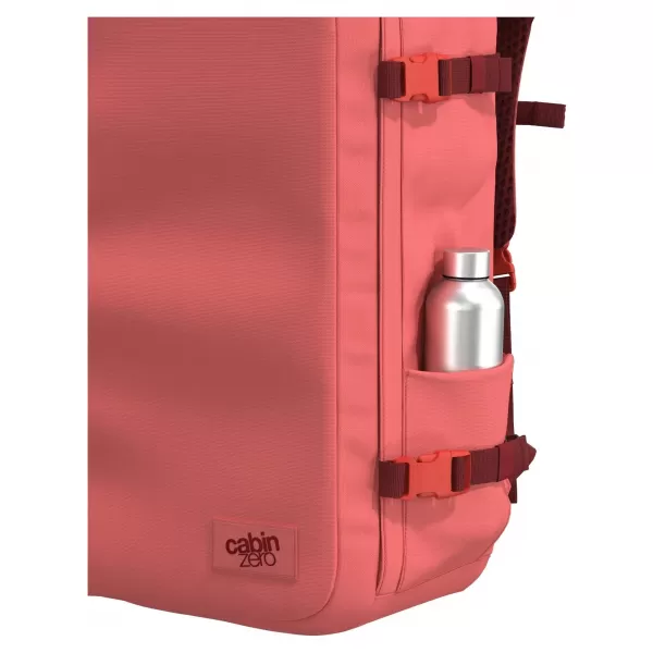 Hátizsák CABINZERO CLASSIC PLUS 32L BARACK VÖLGY 