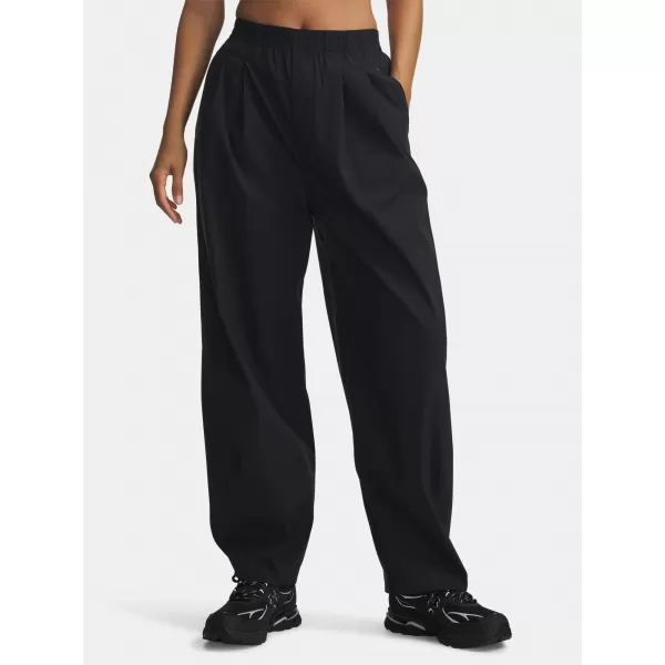  Női sportnadrág UNDER ARMOUR UA UNSTOPPABLE WVN PLEAT PT 6007027-001 FEKETE 