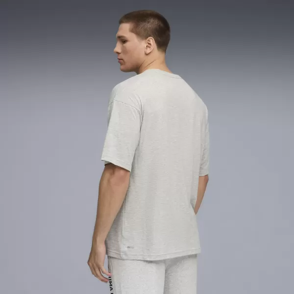  Férfi póló PUMA M GRAPHIC OVERSIZE TEE 52762604 VILÁGOSSZÜRKE HANGA 