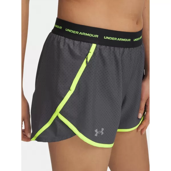  Női rövidnadrág UNDER ARMOUR UA FLY BY 3'' NOVELTY SHORT 6004029-025 SZÜRKE 