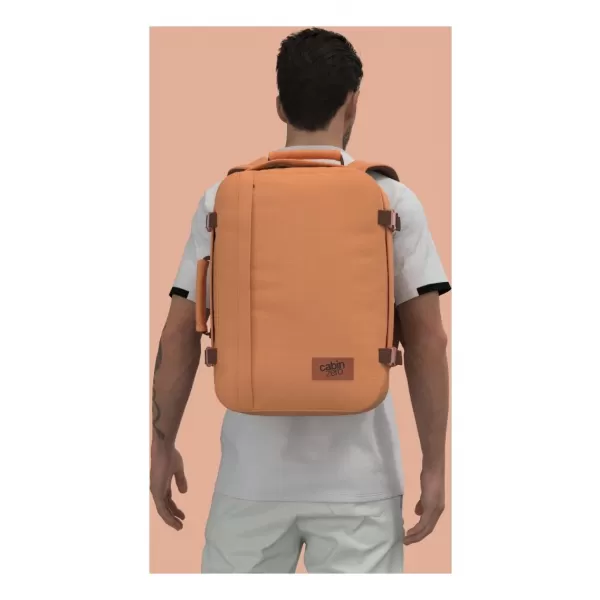 Hátizsák CABINZERO CLASSIC 36L GOBI HOMOK 