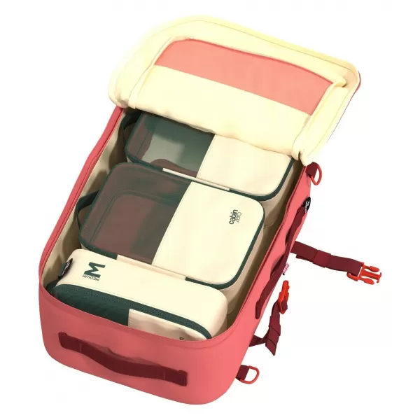  Hátizsák CABINZERO CLASSIC PLUS 32L BARACK VÖLGY 