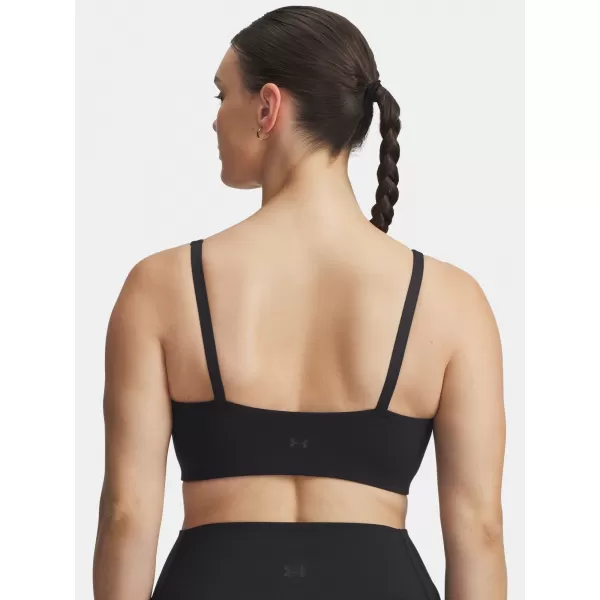  Női melltartó UNDER ARMOUR UA MOTION LOW BRA 6004135-003 FEKETE 