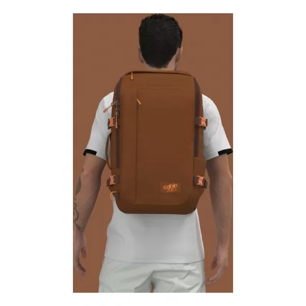  Hátizsák CABINZERO ADV 32L SAIGON KÁVÉ 