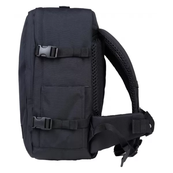  Hátizsák CABINZERO CLASSIC PRO 32L TELJESEN FEKETE 
