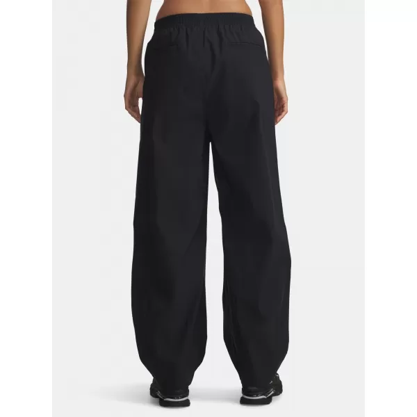 Női sportnadrág UNDER ARMOUR UA UNSTOPPABLE WVN PLEAT PT 6007027-001 FEKETE 