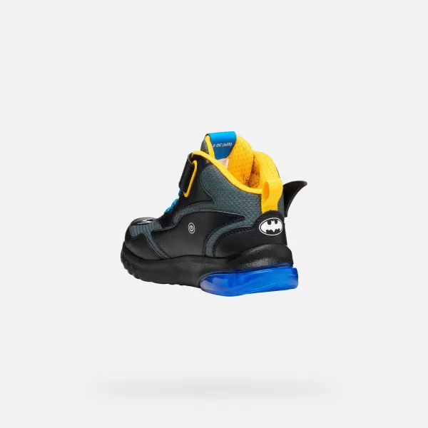  Fiú tornacipő GEOX CIBERDRON J56LBE0BC14C0054 FEKETE 