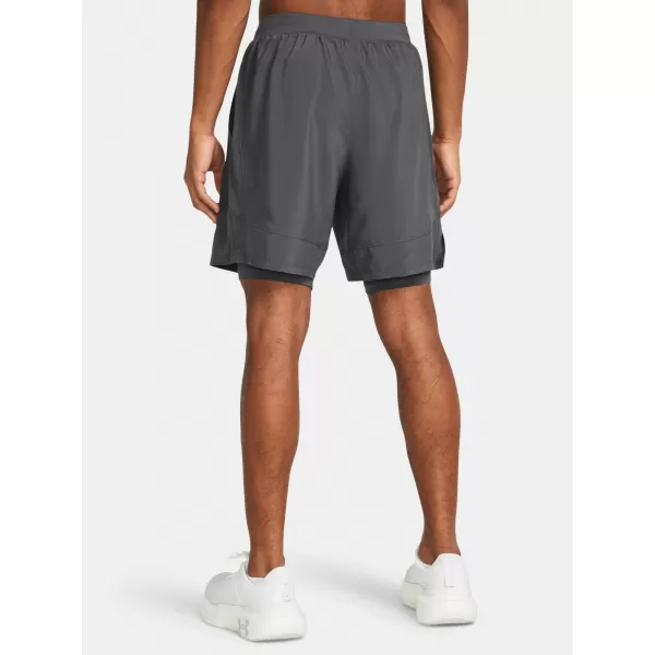  Férfi rövidnadrág UNDER ARMOUR UA LAUNCH 7'' 2-IN-1 SHORTS 1382641-025 SZÜRKE 