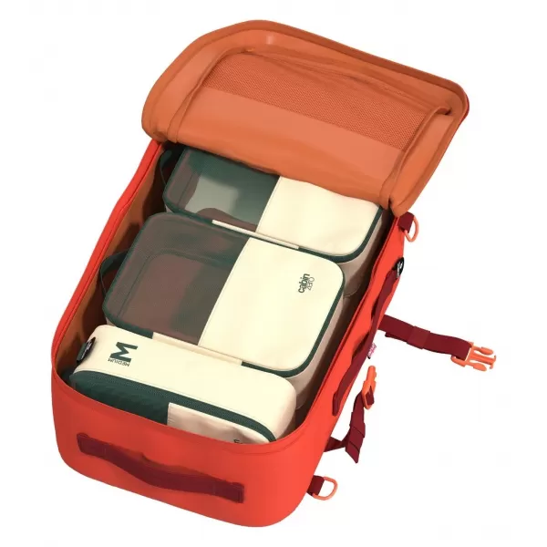  Hátizsák CABINZERO CLASSIC PLUS 32L PARADICSOMFESZTIVÁL 