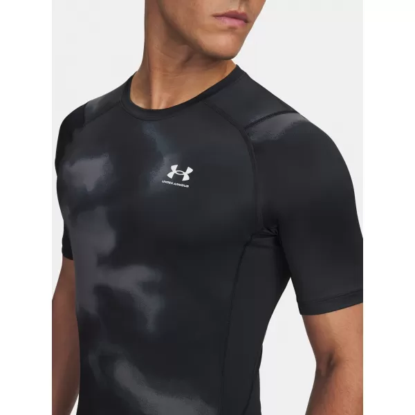  Férfi póló UNDER ARMOUR UA HG ARMOUR PRINTED SS 1383321-003 FEKETE 