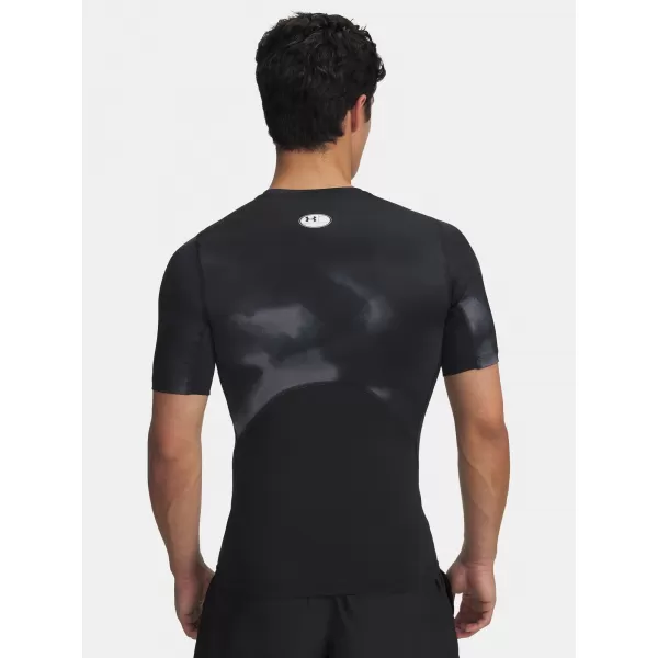  Férfi póló UNDER ARMOUR UA HG ARMOUR PRINTED SS 1383321-003 FEKETE 