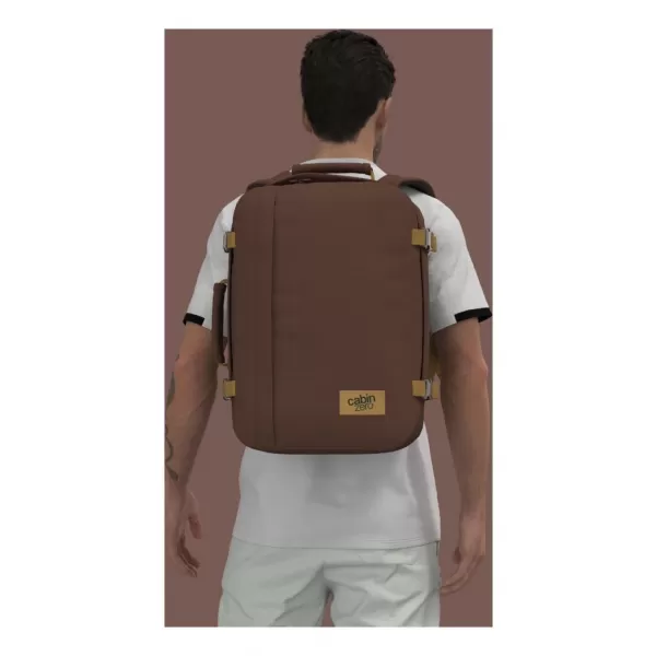  Hátizsák CABINZERO CLASSIC 36L BELGA CSOKOLÁDÉ 