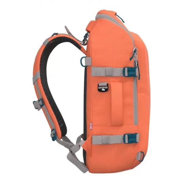  Hátizsák CABINZERO ADV 32L MAROKKÓI HOMOK 