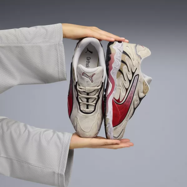  Férfi cipő PUMA INHALE DISTRESSED 40453202 ALPESI HÓ/MINDIG PIROS 