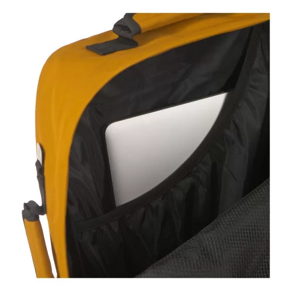  Hátizsák CABINZERO CLASSIC 44L NARANCSOS HIDEG 