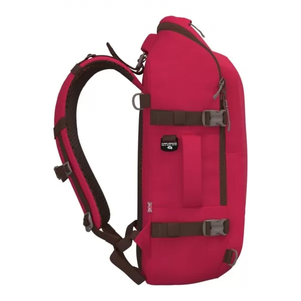  Hátizsák CABINZERO ADV 32L MIAMI MAGENTA 