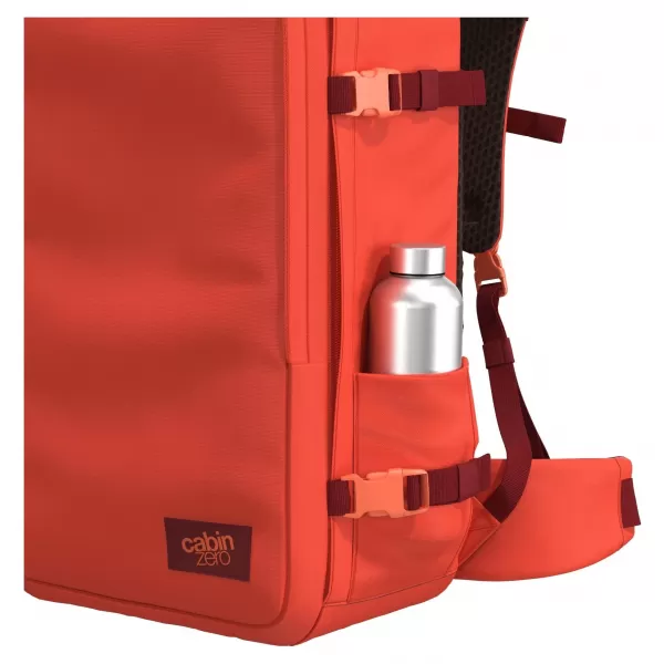  Hátizsák CABINZERO CLASSIC PRO 42L PARADICSOMFESZTIVÁL 