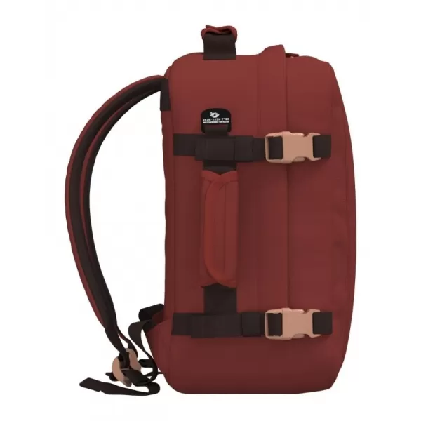  Hátizsák CABINZERO CLASSIC 28L VÖRÖS SANGRIA 