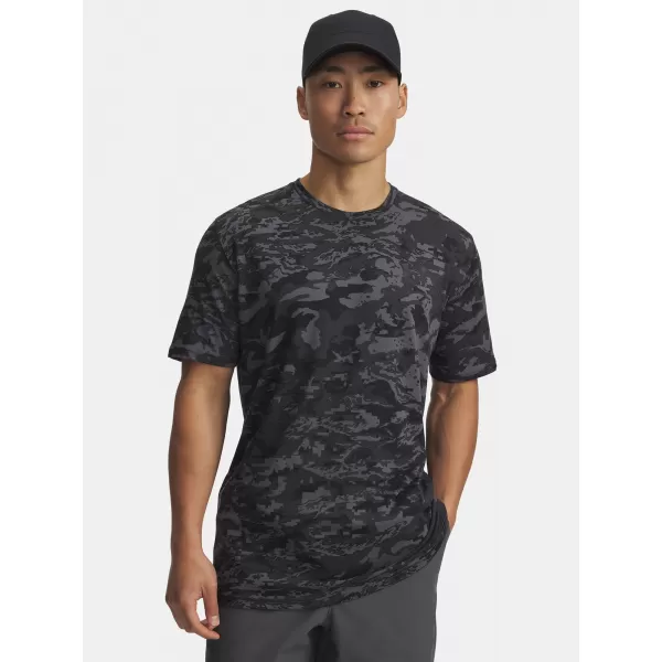  Férfi póló UNDER ARMOUR UA ABC CAMO SS 1357727-026 SZÜRKE 