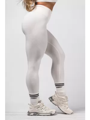 Varrás nélküli, maximum push-up leggings formázása FLOW SEAMLESS 497 CREAM Nebbia