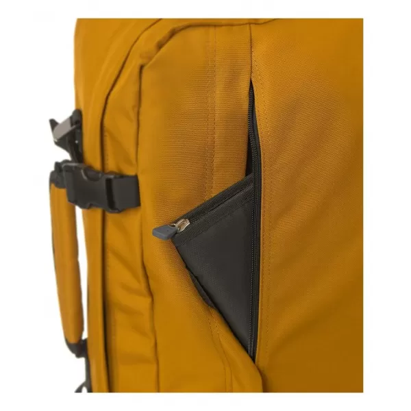  Hátizsák CABINZERO CLASSIC 44L NARANCSOS HIDEG 