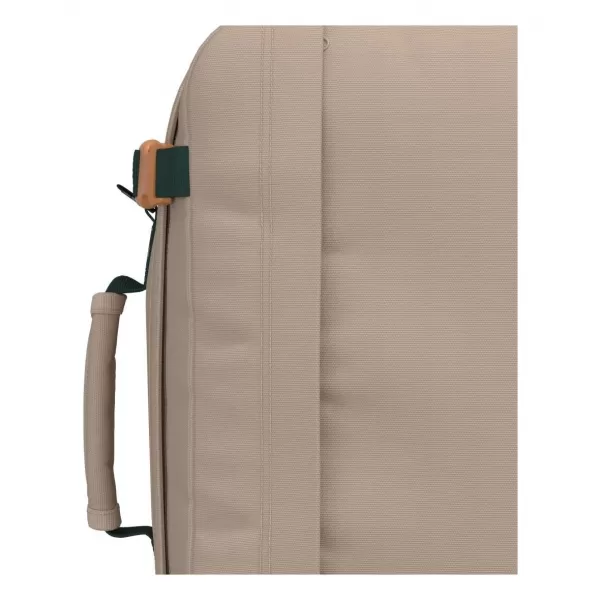  Hátizsák CABINZERO CLASSIC 36L HAGYMÁS HOMOK 