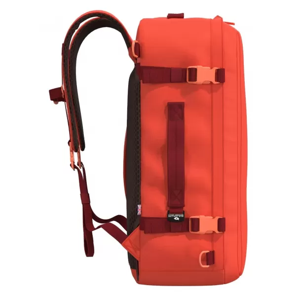  Hátizsák CABINZERO CLASSIC PLUS 42L PARADICSOMFESZTIVÁL 