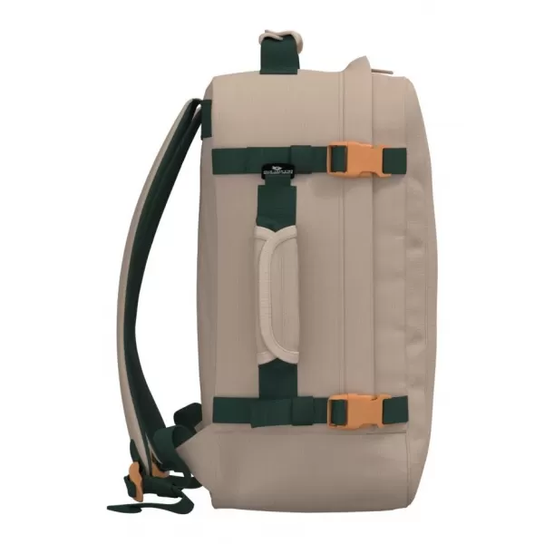  Hátizsák CABINZERO CLASSIC 36L HAGYMÁS HOMOK 