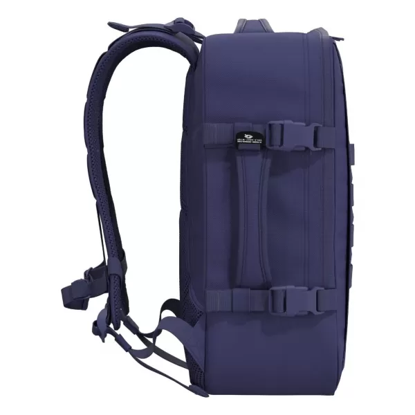  Hátizsák CABINZERO MILITARY 28L GALAXIS KÉK 