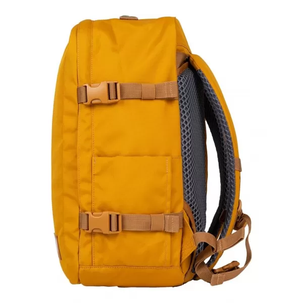  Hátizsák CABINZERO CLASSIC PLUS 32L NARANCSOS HIDEG 