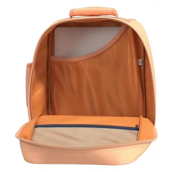  Hátizsák CABINZERO CLASSIC 28L NAPSÜTÉSES NAP 