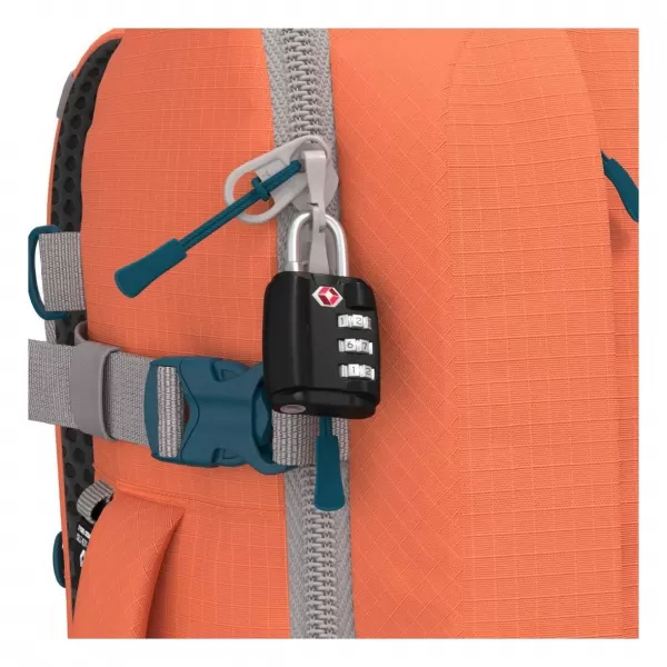  Hátizsák CABINZERO ADV 32L MAROKKÓI HOMOK 