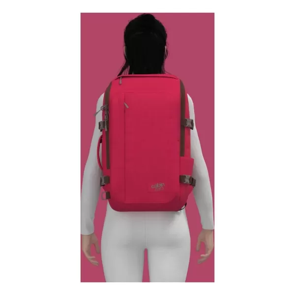  Hátizsák CABINZERO ADV 32L MIAMI MAGENTA 