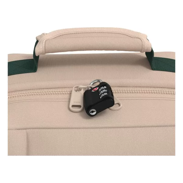  Hátizsák CABINZERO CLASSIC 28L HAGYMÁS HOMOK 
