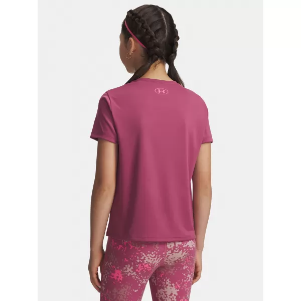  Lányos póló UNDER ARMOUR TECH VARSITY GRAPHIC SS 6007917-659 PIROS 