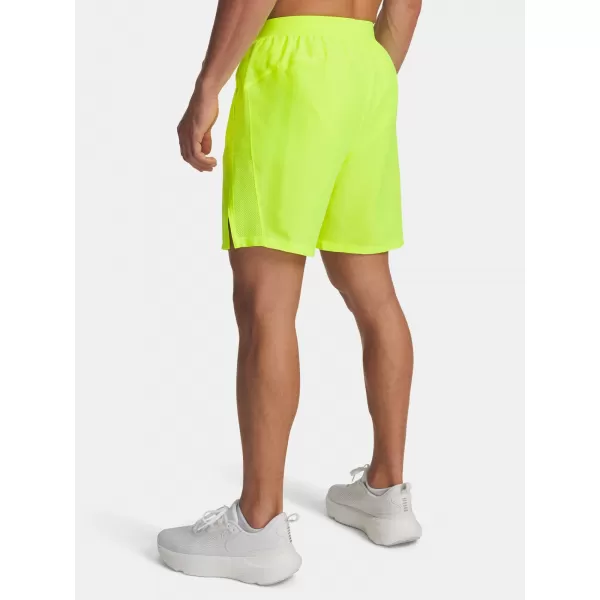  Férfi rövidnadrág UNDER ARMOUR UA LAUNCH 7 SHORTS BOROSTYÁN 