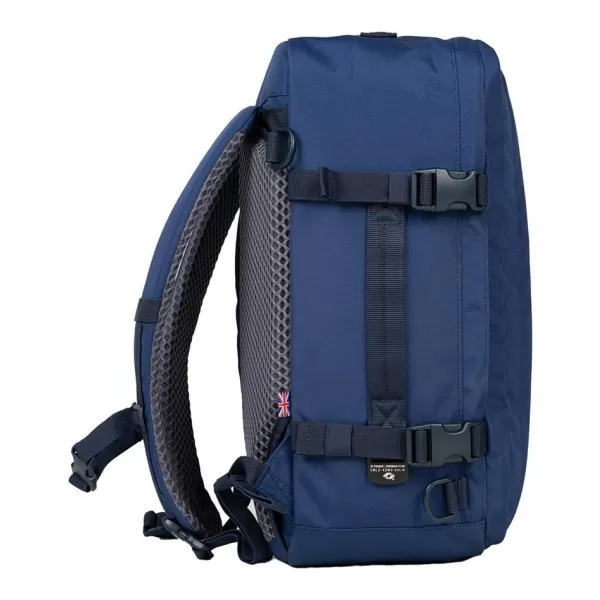 Hátizsák CABINZERO CLASSIC PLUS 32L SZOKÁSOK 