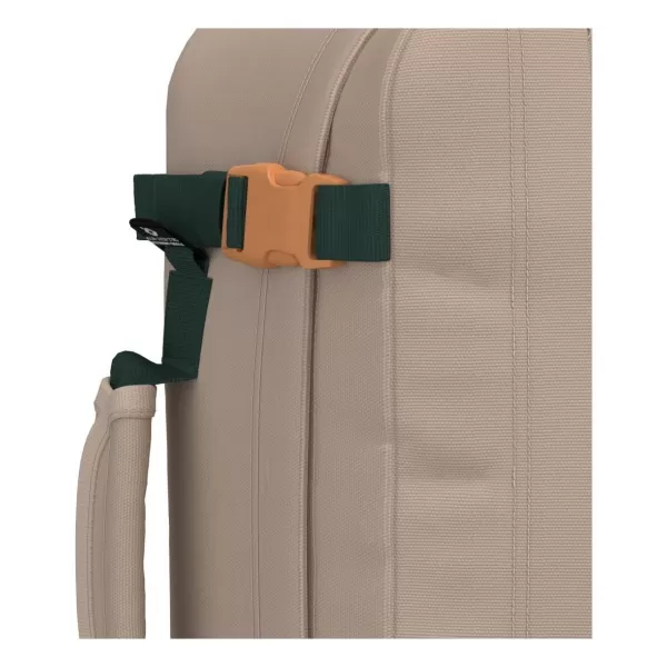  Hátizsák CABINZERO CLASSIC 36L HAGYMÁS HOMOK 