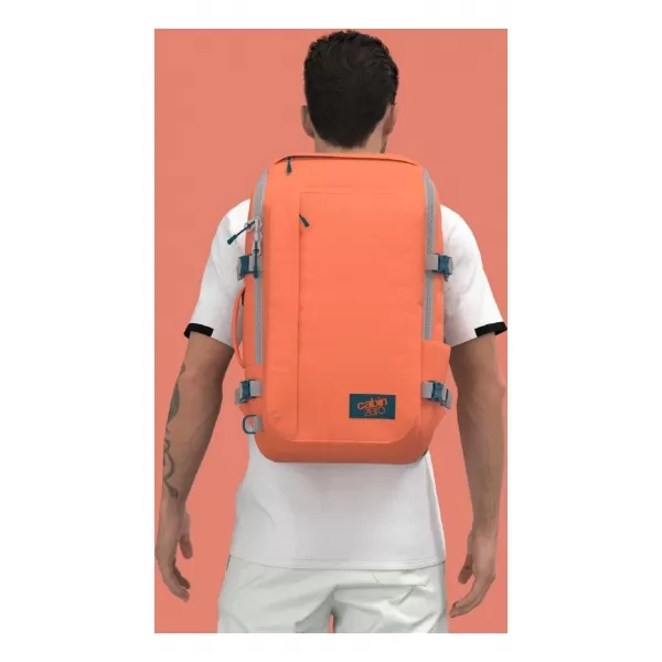  Hátizsák CABINZERO ADV 32L MAROKKÓI HOMOK 