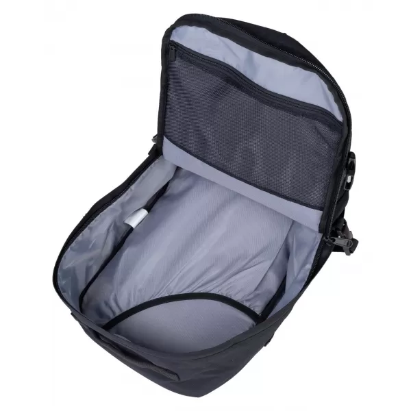  Hátizsák CABINZERO CLASSIC PRO 32L TELJESEN FEKETE 
