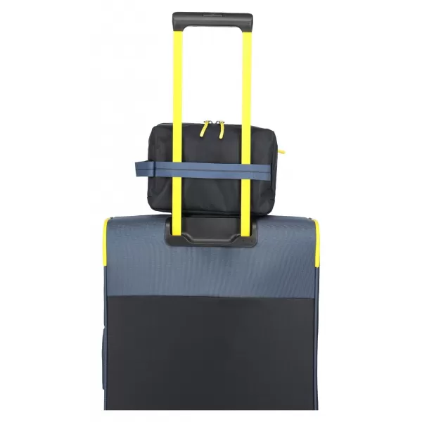  Bőrönd TRAVELITE Color Craze Toiletry bag SZOKÁSOK 
