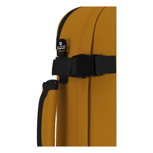  Hátizsák CABINZERO CLASSIC TECH 28L NARANCSOS HIDEG 