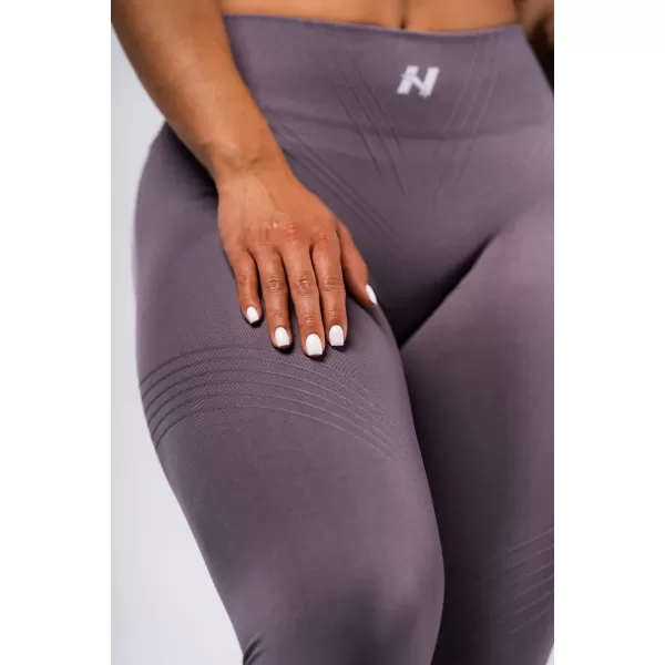  Varrás nélküli, maximum push-up leggings formázása FLOW SEAMLESS 497 DARK GREY Nebbia 