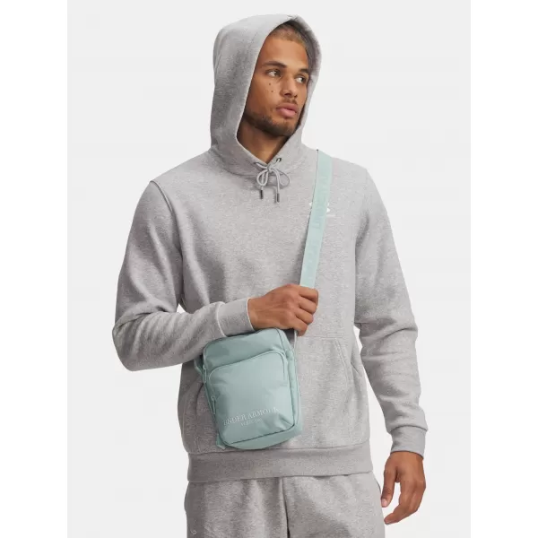  Táska UNDER ARMOUR ESSENTIAL LITE CROSSBODY 1381912-477 KÉK 