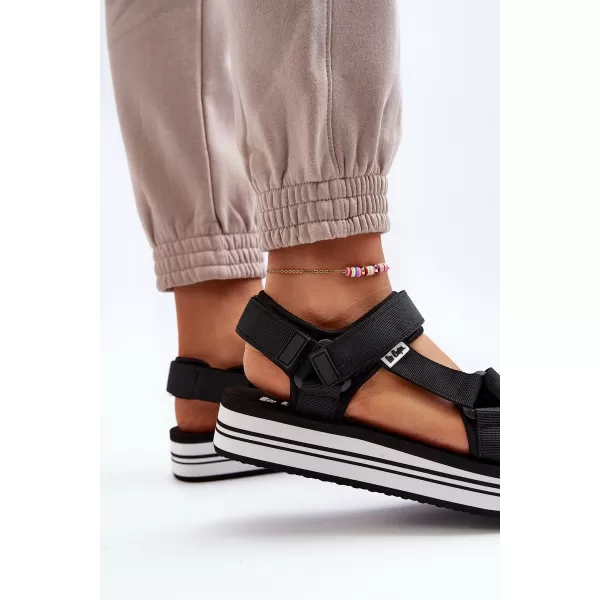  Női szandál LEE COOPER LCW-24-05-2753L FEKETE/FEHÉR 