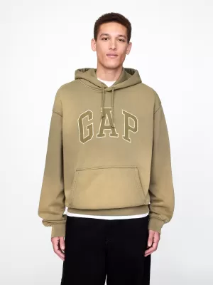 Férfi pulóver GAP LOGO PULLOVER HOODIE 745166-00 KAKUKKFŰ