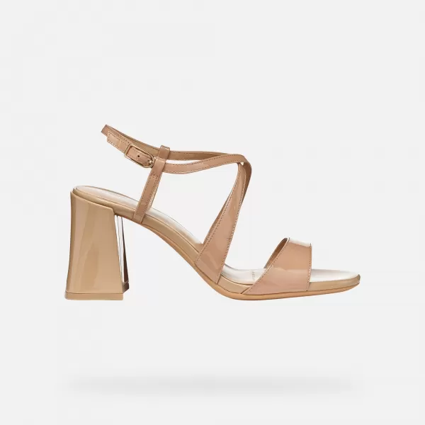  Női szandál GEOX NEW ERAKLIA 80 T01 G012894 VILÁGOSBARNA 